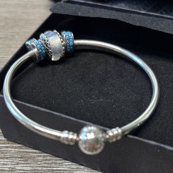 Elegant Silver and Blue Bangle Bracelet - Picture 1 of 4
